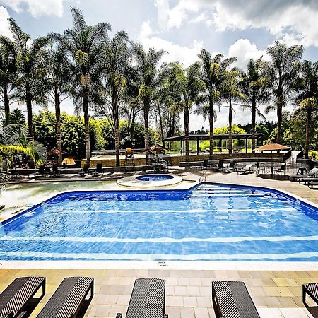 Movich Hotel Las Lomas Rionegro Exterior photo Club House