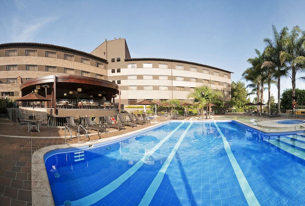 Movich Hotel Las Lomas Rionegro Exterior photo