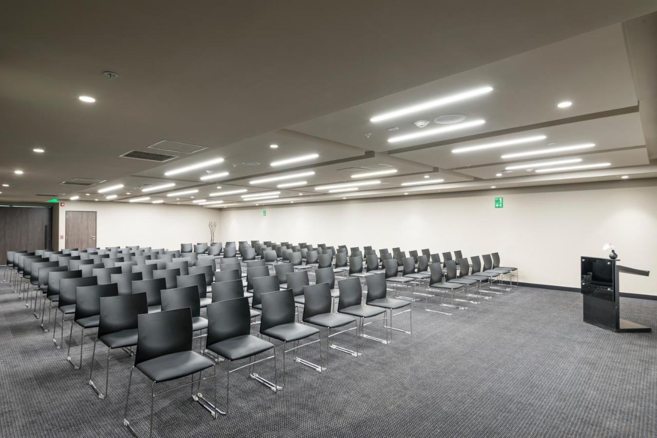 Movich Hotel Las Lomas Rionegro Exterior photo The Auditorium